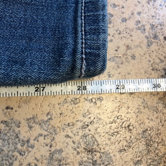 Distressed maternity jeggings - Picture 7 of 7